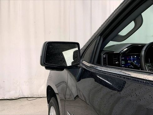 Used 2022 Chevrolet Silverado 1500 LTZ w/ LTZ Premium Texas Edition AWD/4WD image 10