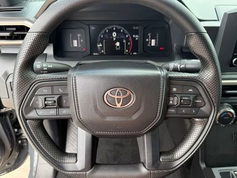 Used 2026 Toyota Tacoma SR AWD/4WD image 15