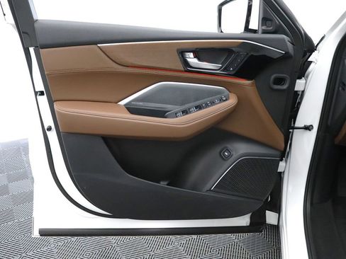Certified 2026 Acura MDX SH-AWD w/ Advance Package image 13