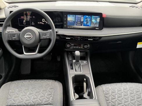 New 2026 Nissan Kicks SV w/ SV Premium Package FWD image 11