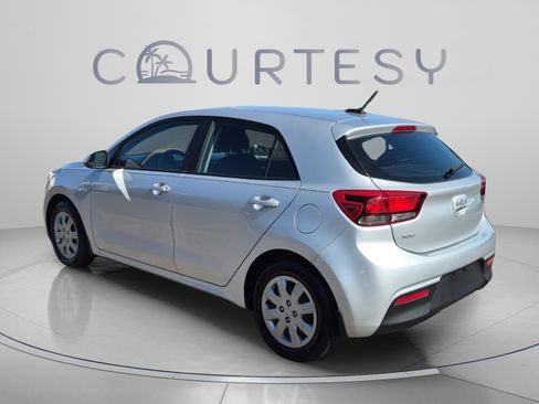 Used 2022 Kia Rio S FWD image 3