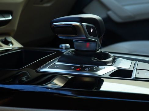 Used 2022 Audi Q5 2.0T Premium image 57