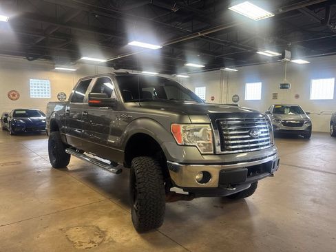 Used 2011 Ford F150 XLT w/ XLT Chrome Pkg AWD/4WD image 4
