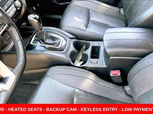 Used 2018 Nissan Rogue SL w/ Premium Package AWD/4WD image 18