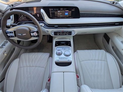 Used 2025 Genesis G90 3.5T image 14