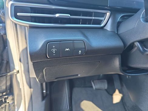 Certified 2023 Hyundai Elantra SEL w/ Convenience Package image 21