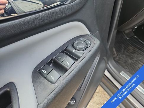 Used 2020 Chevrolet Equinox Premier FWD image 12