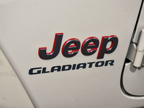 Used 2020 Jeep Gladiator Rubicon w/ Dual Top Group AWD/4WD image 85