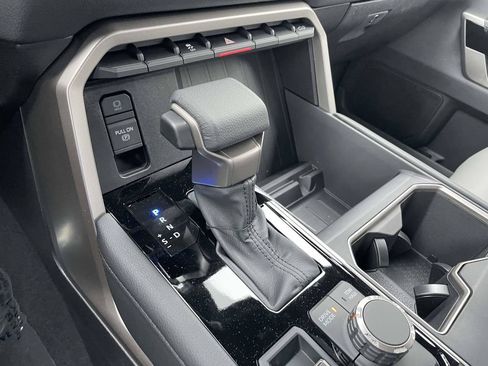 New 2026 Toyota Tundra Limited AWD/4WD image 42
