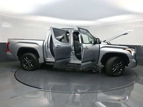 Used 2023 Toyota Tundra Platinum image 40