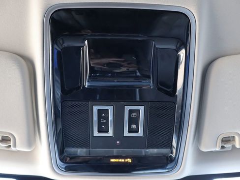 Used 2014 Land Rover Range Rover Sport HSE image 22