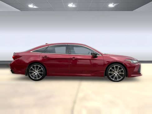 Used 2019 Toyota Avalon Touring w/ Advanced Safety Package FWD image 8