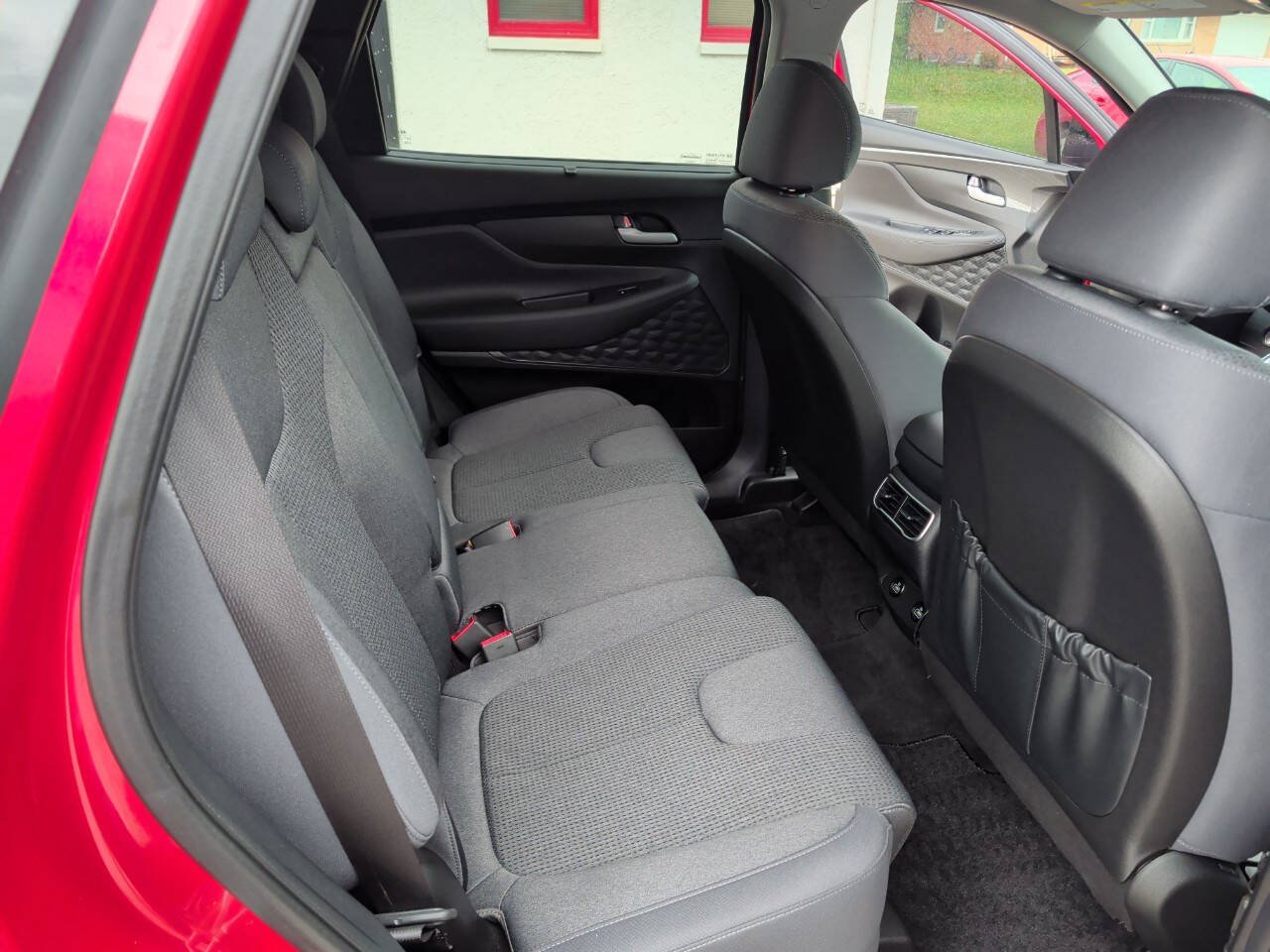 Used 2022 Hyundai Santa Fe XRT FWD image 17