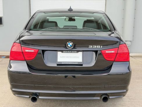 Used 2011 BMW 335i xDrive 335i xDrive Sedan 4D image 4