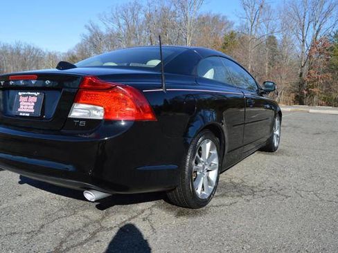 Used 2011 Volvo C70 T5 w/ Convenience Pkg image 72