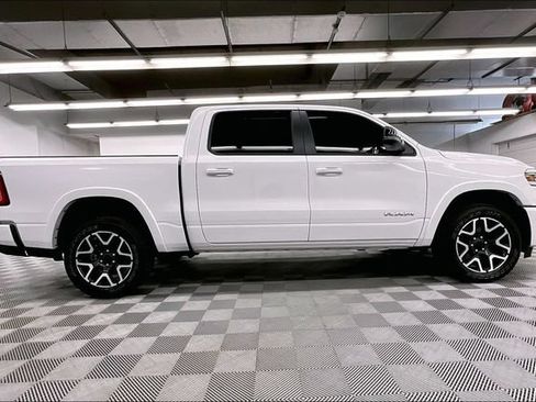 Used 2025 RAM 1500 Laramie w/ Sport Appearance Package AWD/4WD image 15