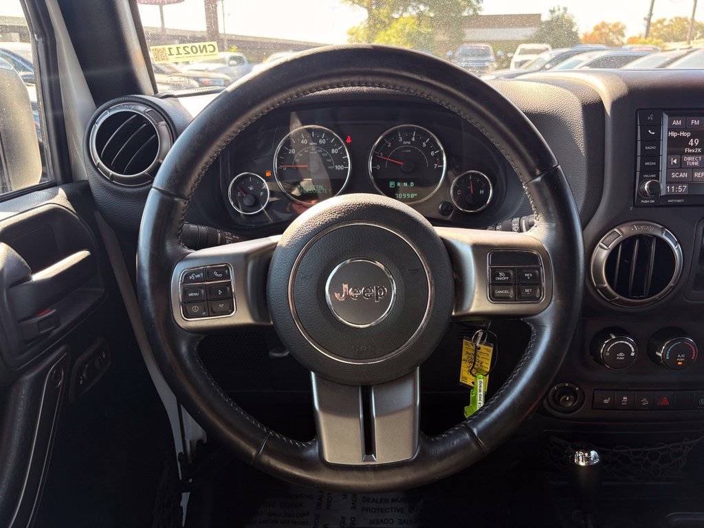 Used 2018 Jeep Wrangler Unlimited Sahara AWD/4WD image 13
