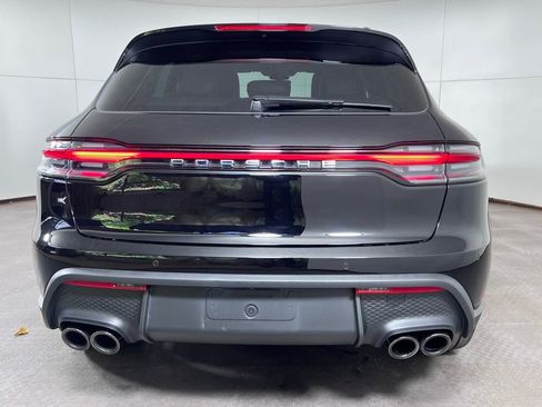 Certified 2026 Porsche Macan AWD/4WD image 6