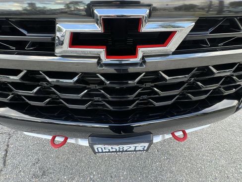 Used 2023 Chevrolet Silverado 1500 ZR2 w/ Technology Package image 31