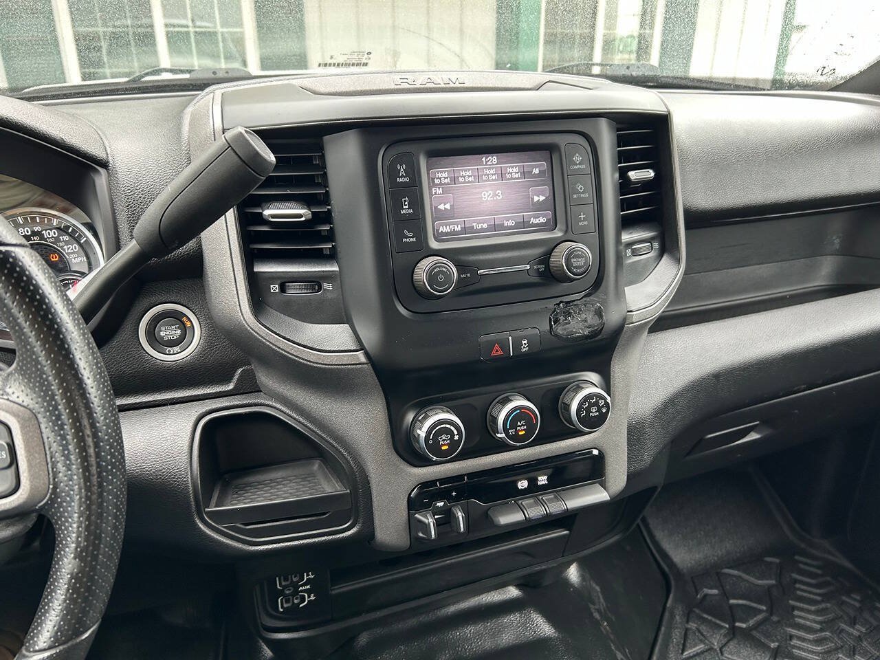 Used 2023 RAM 2500 Tradesman w/ Chrome Appearance Group AWD/4WD image 18