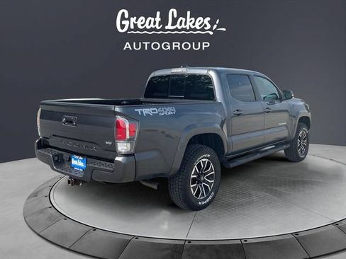 Used 2022 Toyota Tacoma TRD Sport AWD/4WD image 5