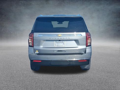 Used 2024 Chevrolet Suburban LT AWD/4WD image 8