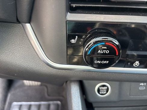 Used 2023 Nissan Rogue SV w/ SV Premium B Package AWD/4WD image 24