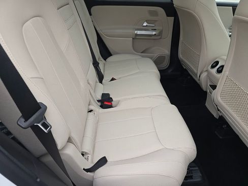 New 2026 Mercedes-Benz GLB 250 4MATIC image 19