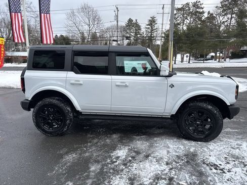 Used 2024 Ford Bronco Outer Banks image 5