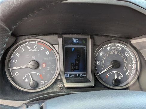 Used 2019 Toyota Tacoma TRD Off-Road w/ TRD Premium Off Road Package image 11