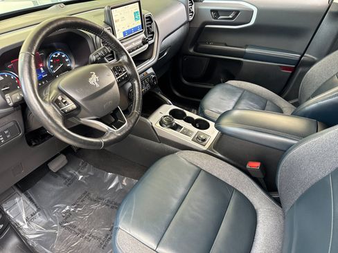 Used 2022 Ford Bronco Sport Outer Banks w/ Tech Package AWD/4WD image 11
