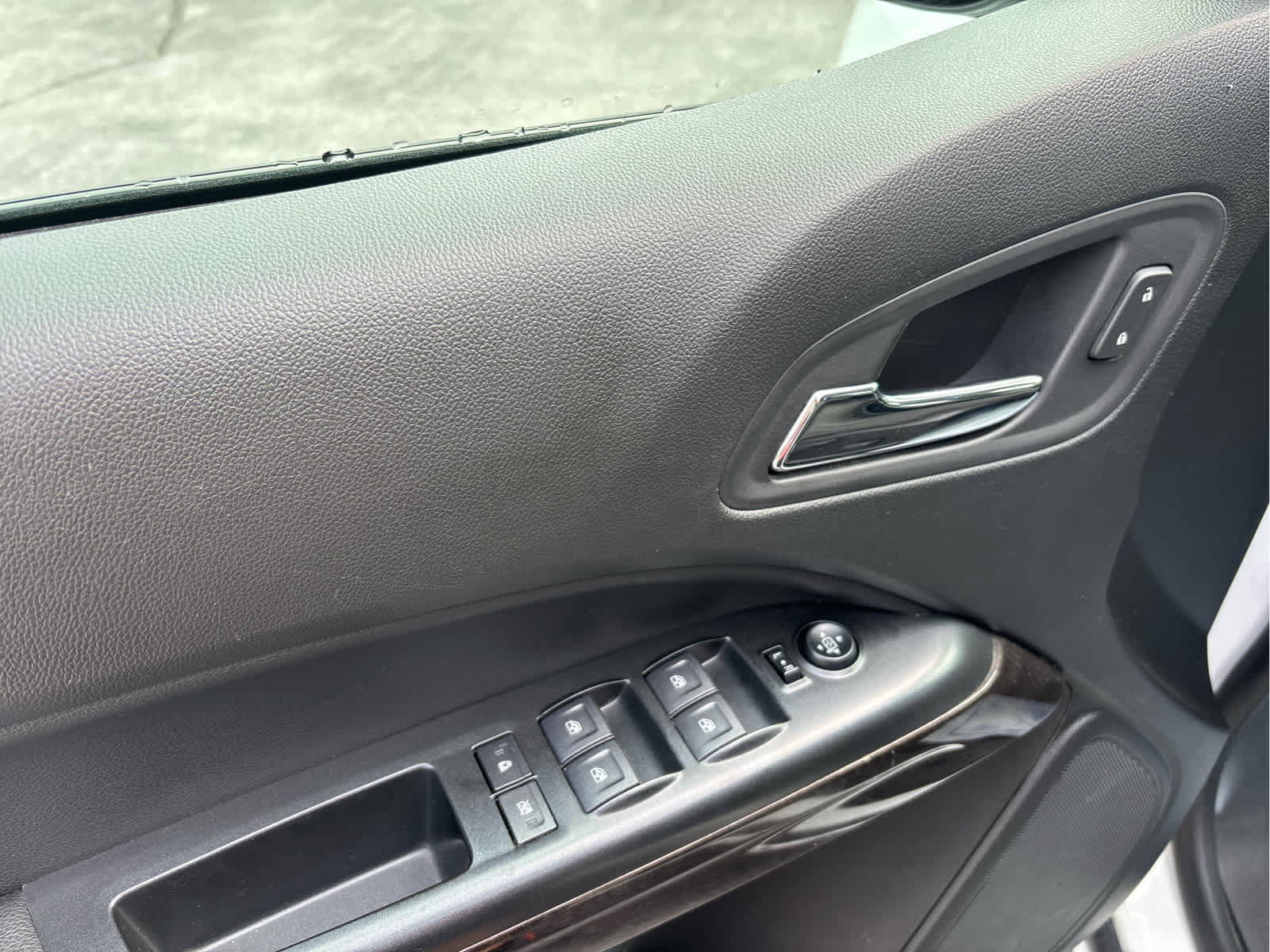 Used 2019 GMC Canyon SLE AWD/4WD image 18