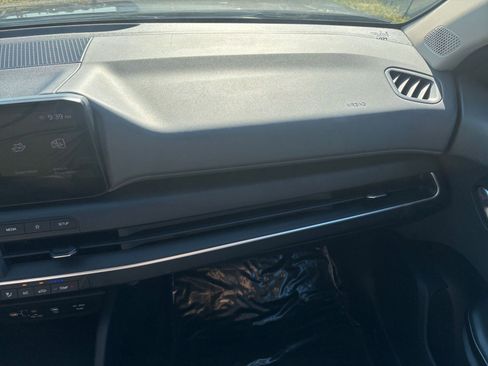 Used 2025 Kia K4 LXS image 37