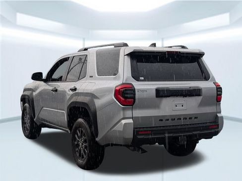 Used 2026 Toyota 4Runner SR5 AWD/4WD image 3