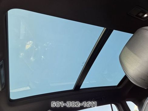 Used 2021 Volkswagen Tiguan SE R-Line AWD/4WD image 12