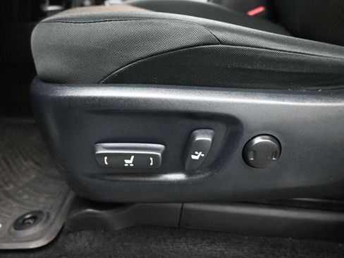 Used 2021 Toyota 4Runner TRD Off-Road image 10