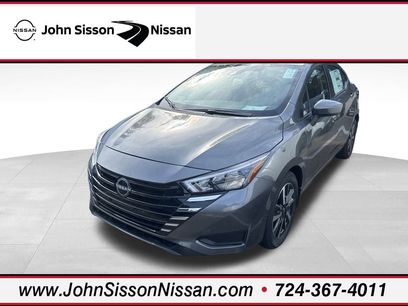 New 2025 Nissan Versa SV w/ Trunk Package
