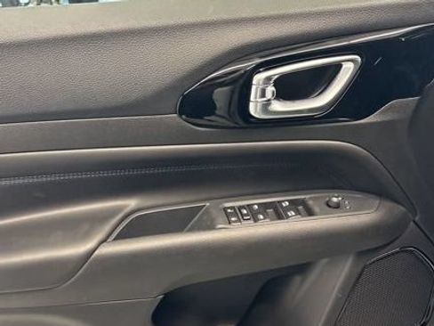 New 2026 Jeep Compass Latitude AWD/4WD image 14