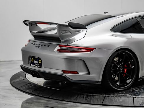 Used 2018 Porsche 911 GT3 w/ Sport Chrono Package image 15
