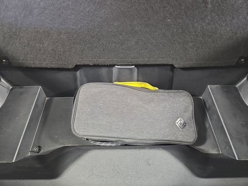 Used 2023 Rivian R1T Launch Edition image 14