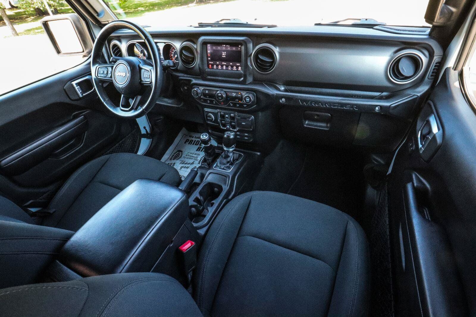 Used 2018 Jeep Wrangler Unlimited Sport S AWD/4WD image 29