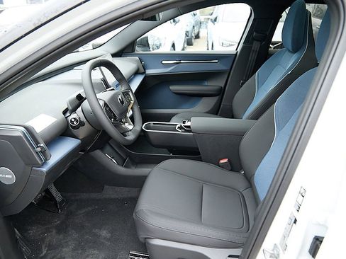 New 2026 Volvo EX30 Plus image 14