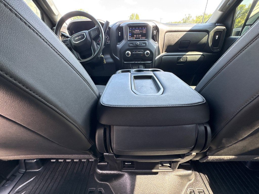 Used 2022 GMC Sierra 2500 Pro w/ Convenience Package AWD/4WD image 16