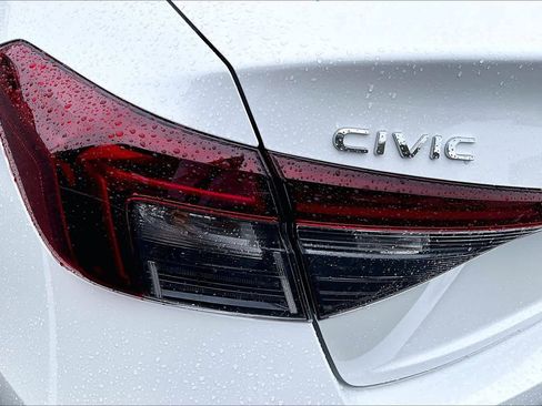 Used 2025 Honda Civic LX image 28