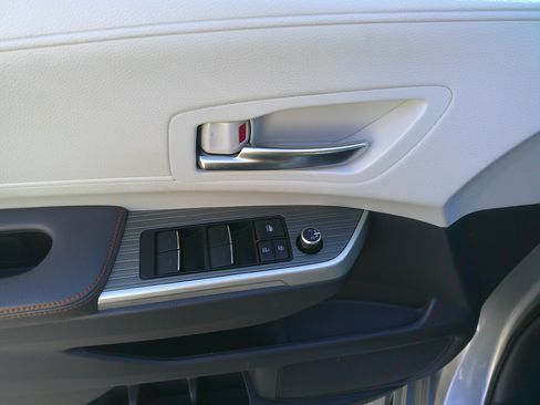 Used 2021 Toyota Sienna XSE image 18