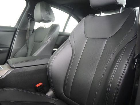 Used 2025 BMW 330i Sedan image 10