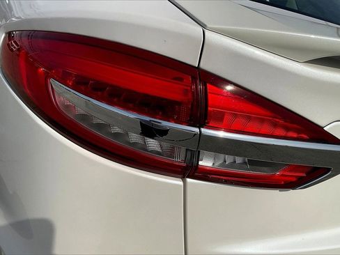 Used 2019 Ford Fusion SE w/ Equipment Group 151A image 32