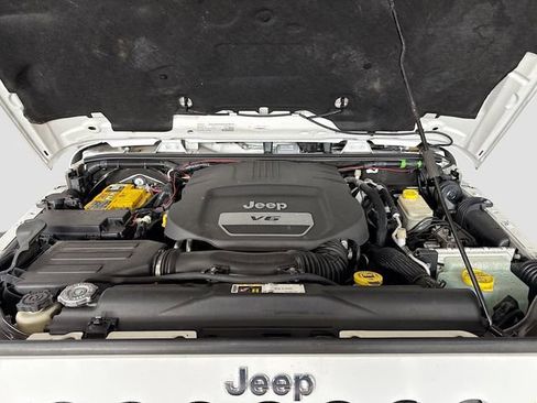 Used 2016 Jeep Wrangler Unlimited Rubicon image 27