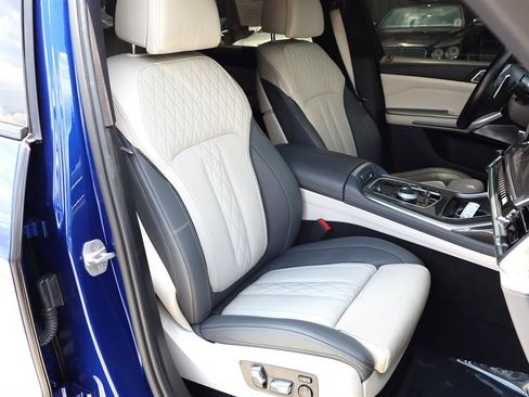 Used 2023 BMW X7 M60i w/ Executive Package AWD/4WD image 24
