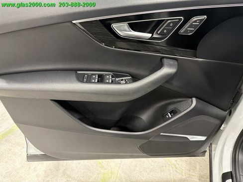 Used 2019 Audi Q7 3.0T Prestige w/ Prestige Package AWD/4WD image 31